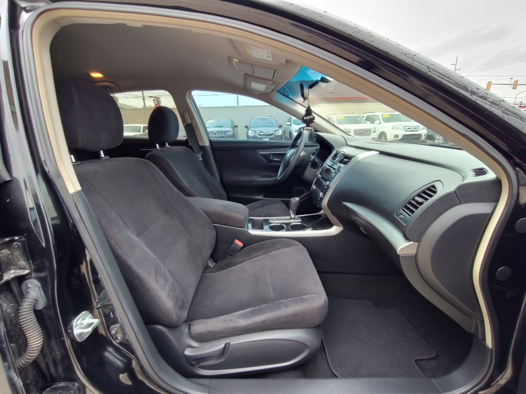 2013 Nissan Altima Image 35