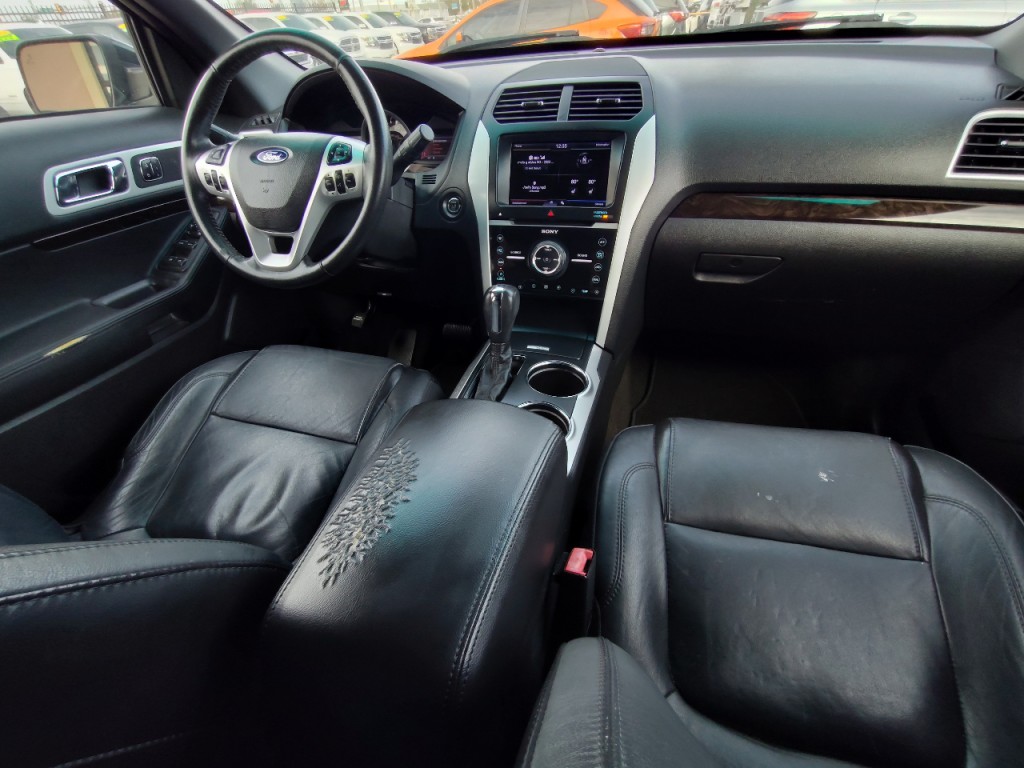 2013 Ford Explorer Image 38