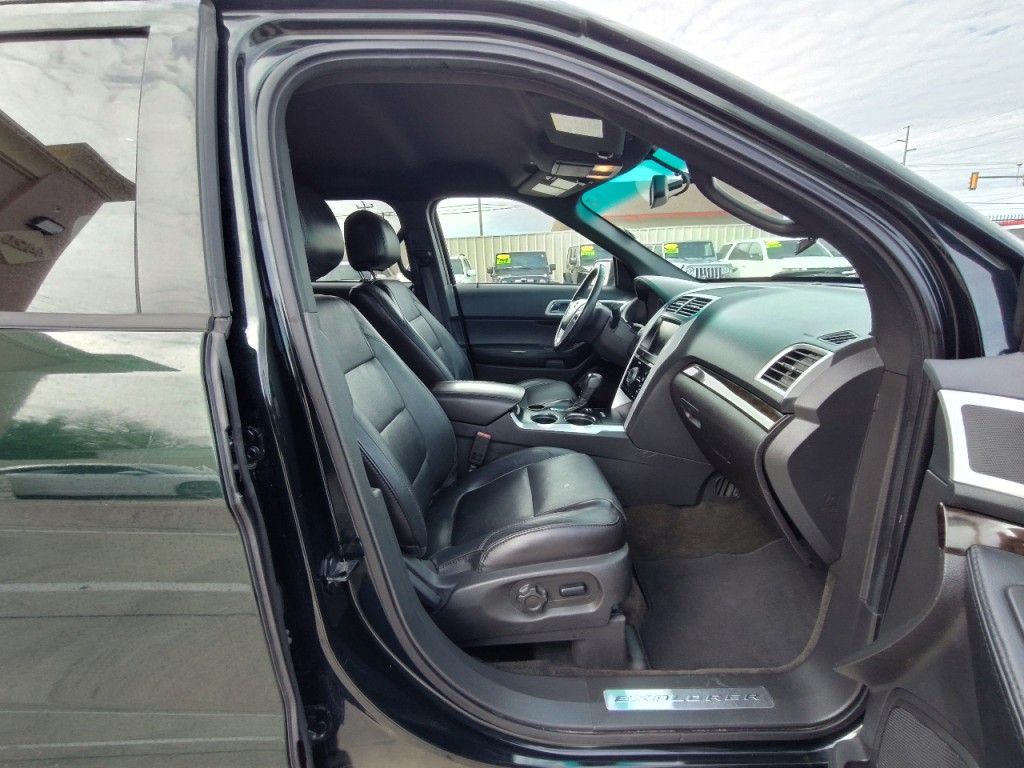 2013 Ford Explorer Image 46