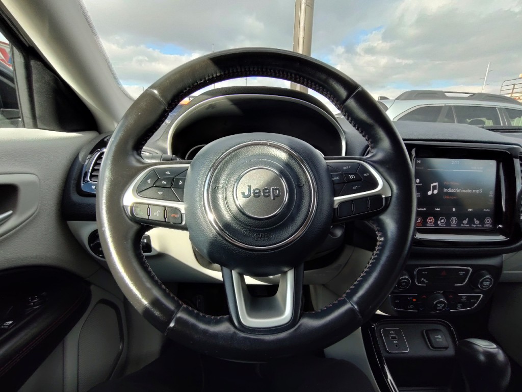 2018 Jeep Compass Image 17