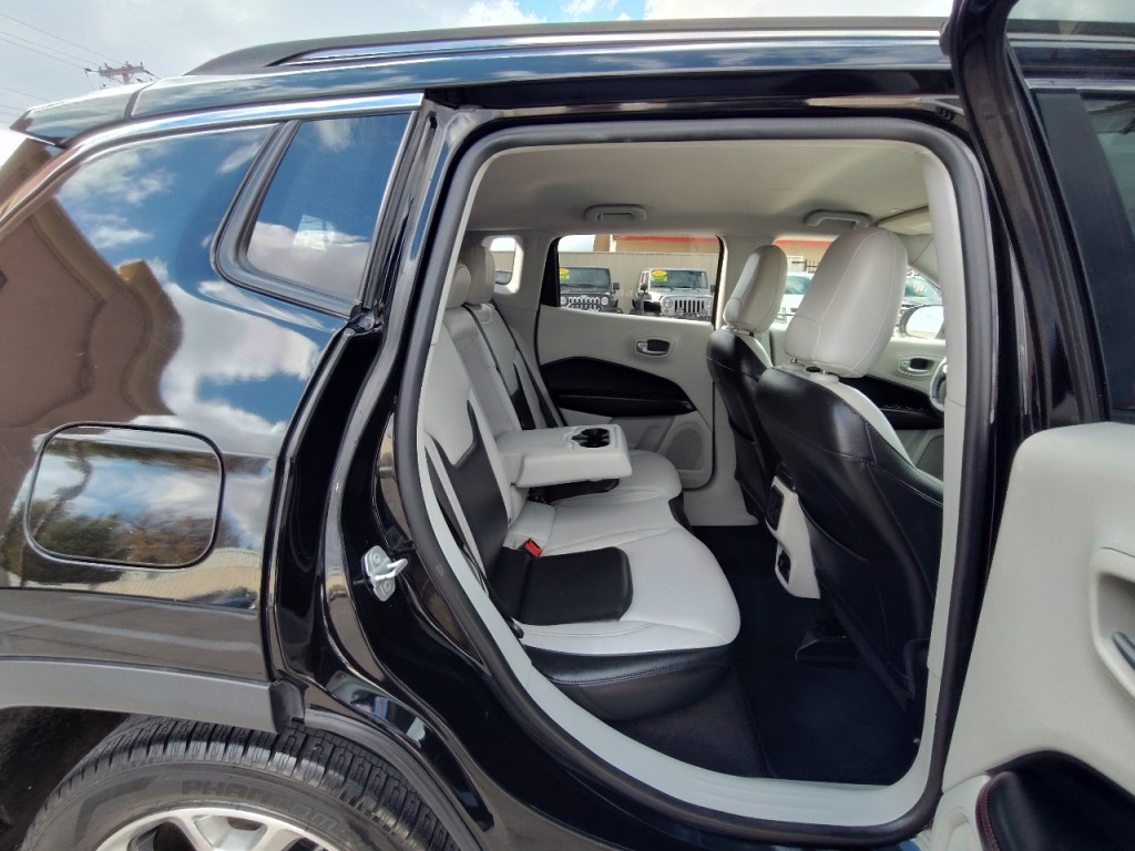 2018 Jeep Compass Image 35