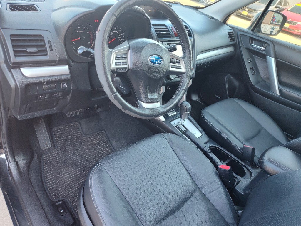 2014 Subaru Forester Image 15