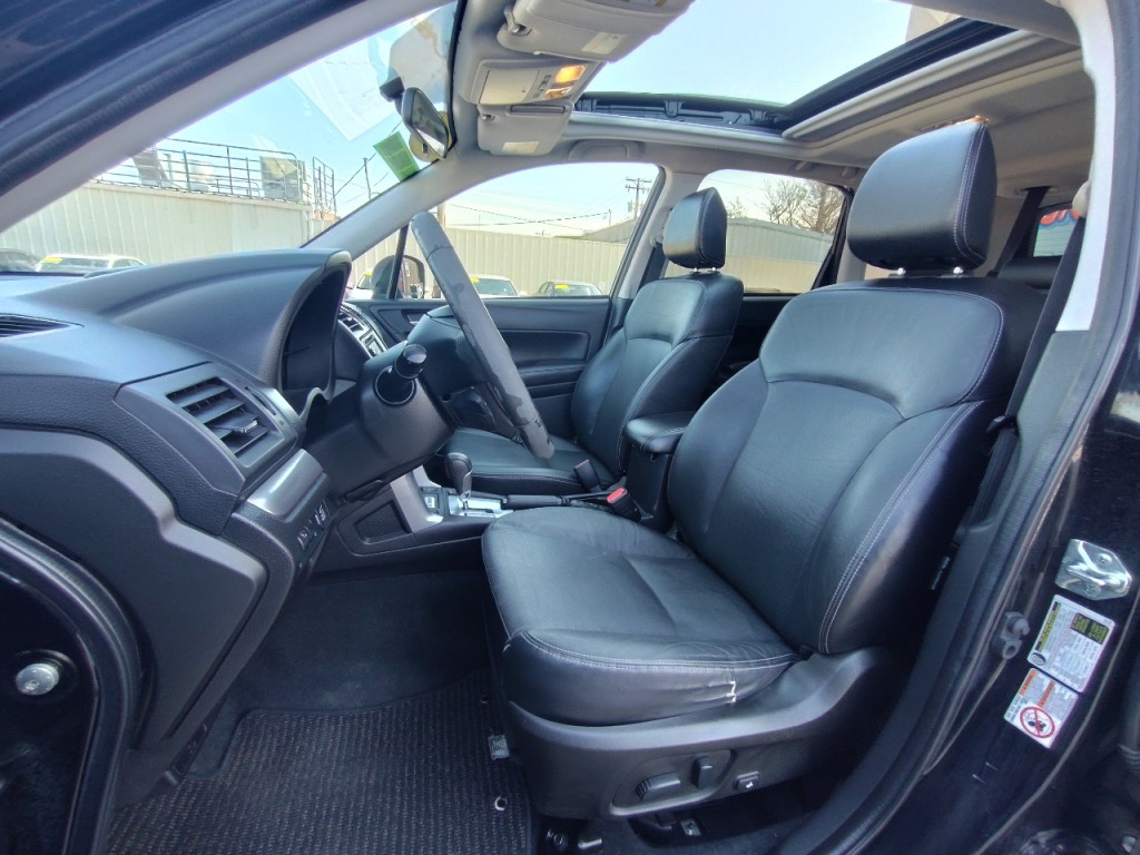 2014 Subaru Forester Image 17