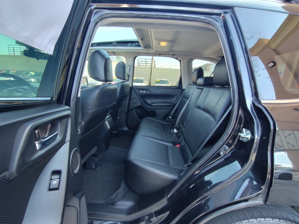 2014 Subaru Forester Image 29