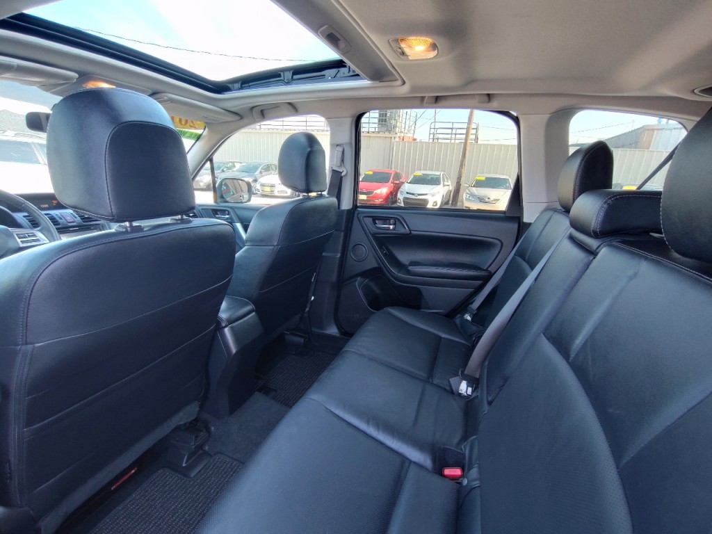 2014 Subaru Forester Image 30
