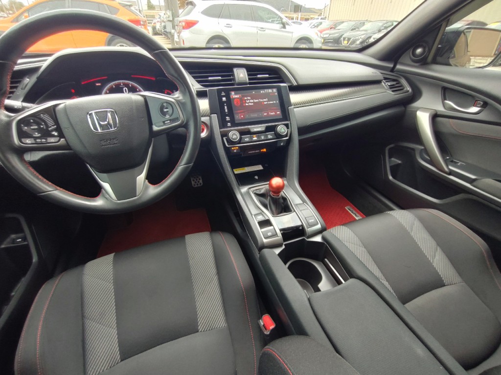 2018 Honda Civic Image 33