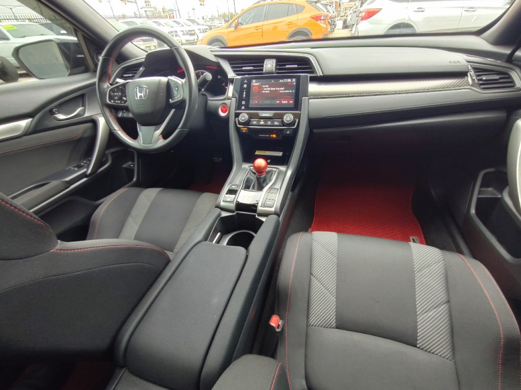 2018 Honda Civic Image 34