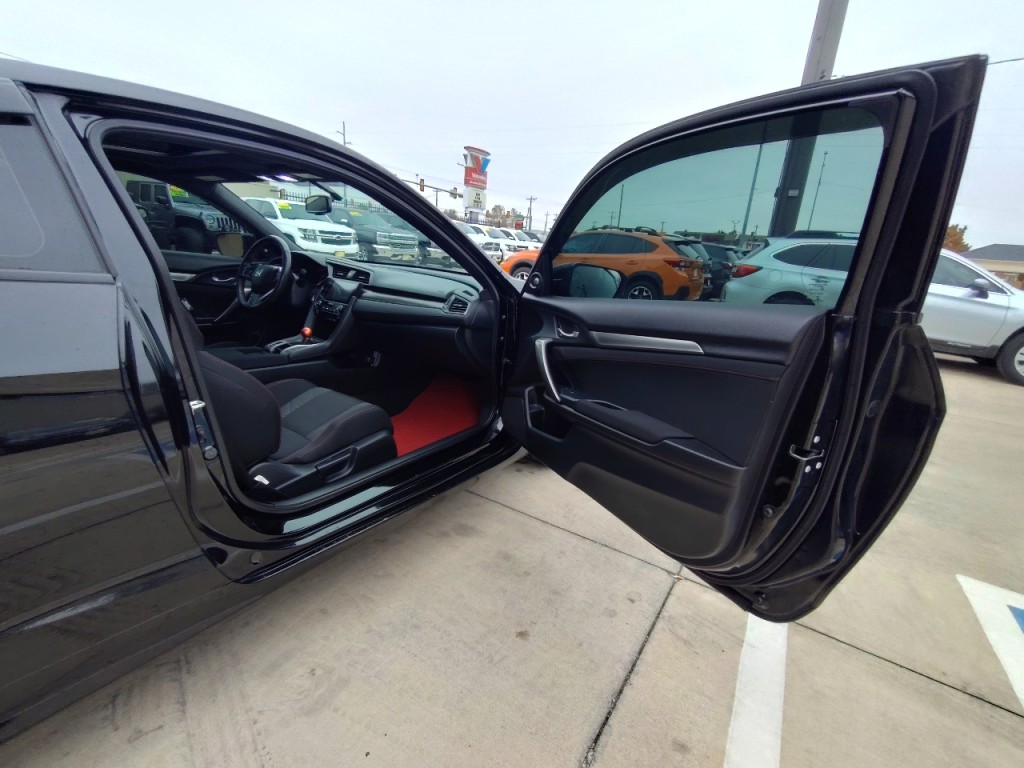 2018 Honda Civic Image 35