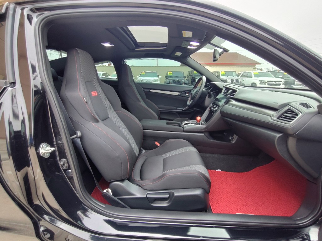 2018 Honda Civic Image 36