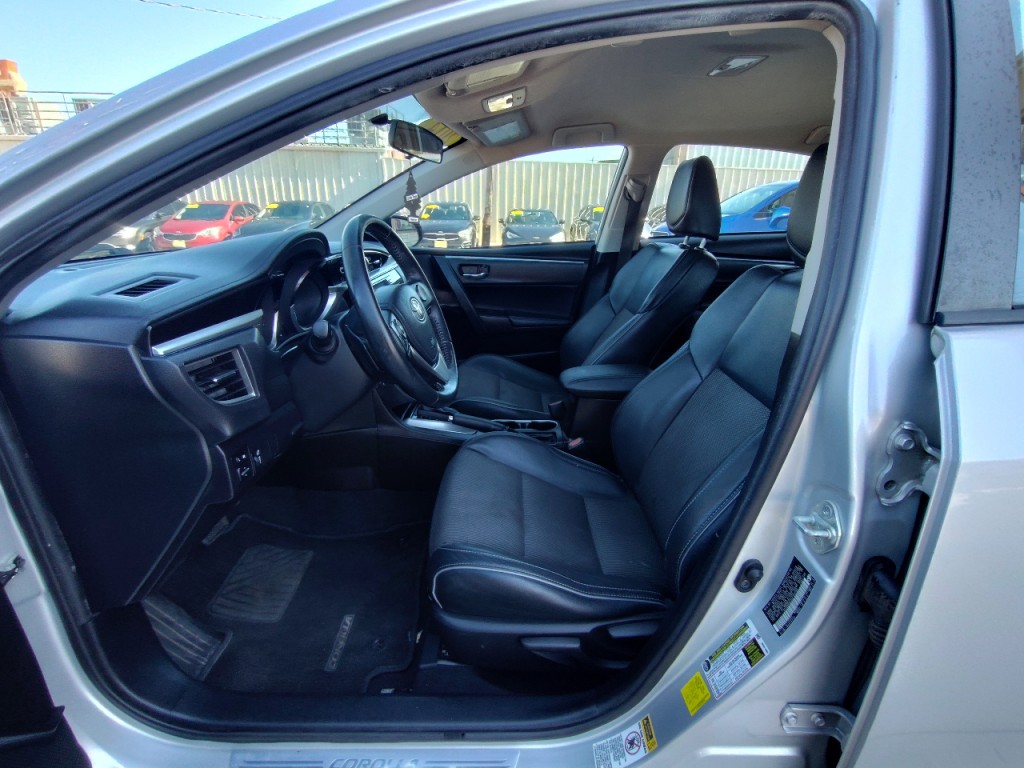 2014 Toyota Corolla Image 14