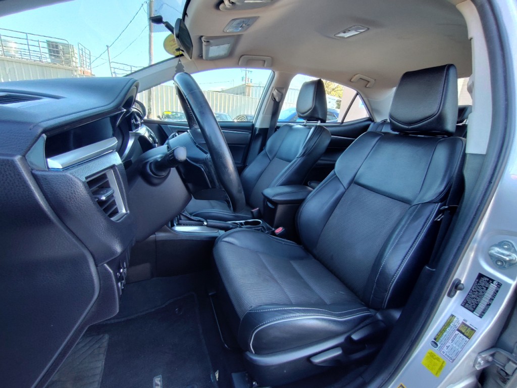 2014 Toyota Corolla Image 15