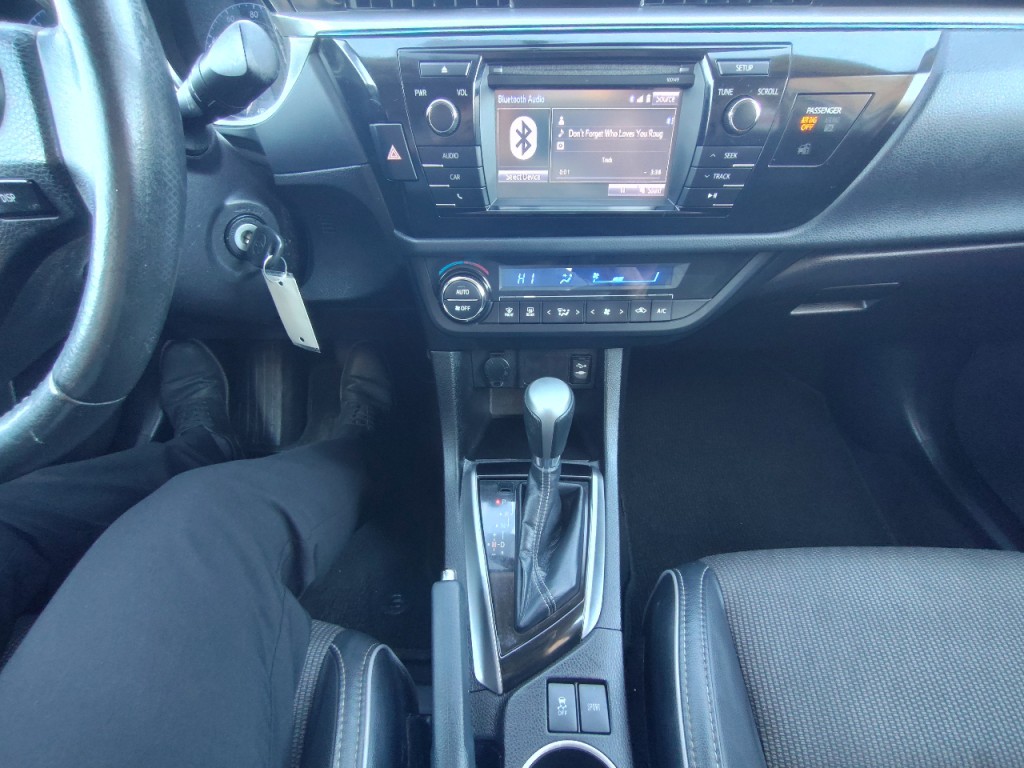 2014 Toyota Corolla Image 22
