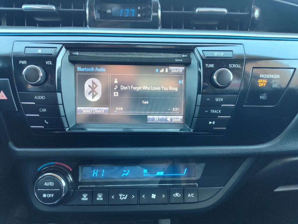 2014 Toyota Corolla Image 23