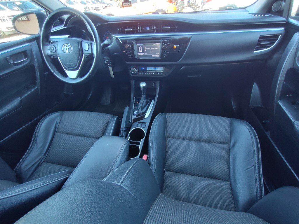 2014 Toyota Corolla Image 35