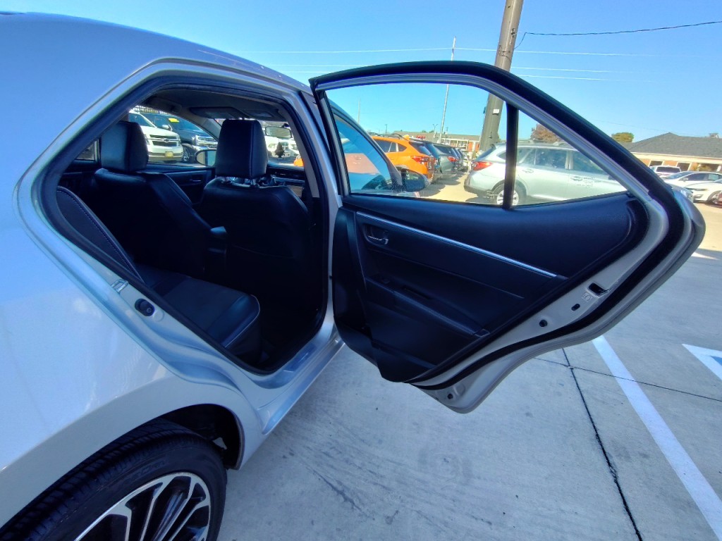 2014 Toyota Corolla Image 36