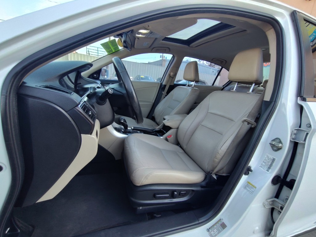 2015 Honda Accord Image 15