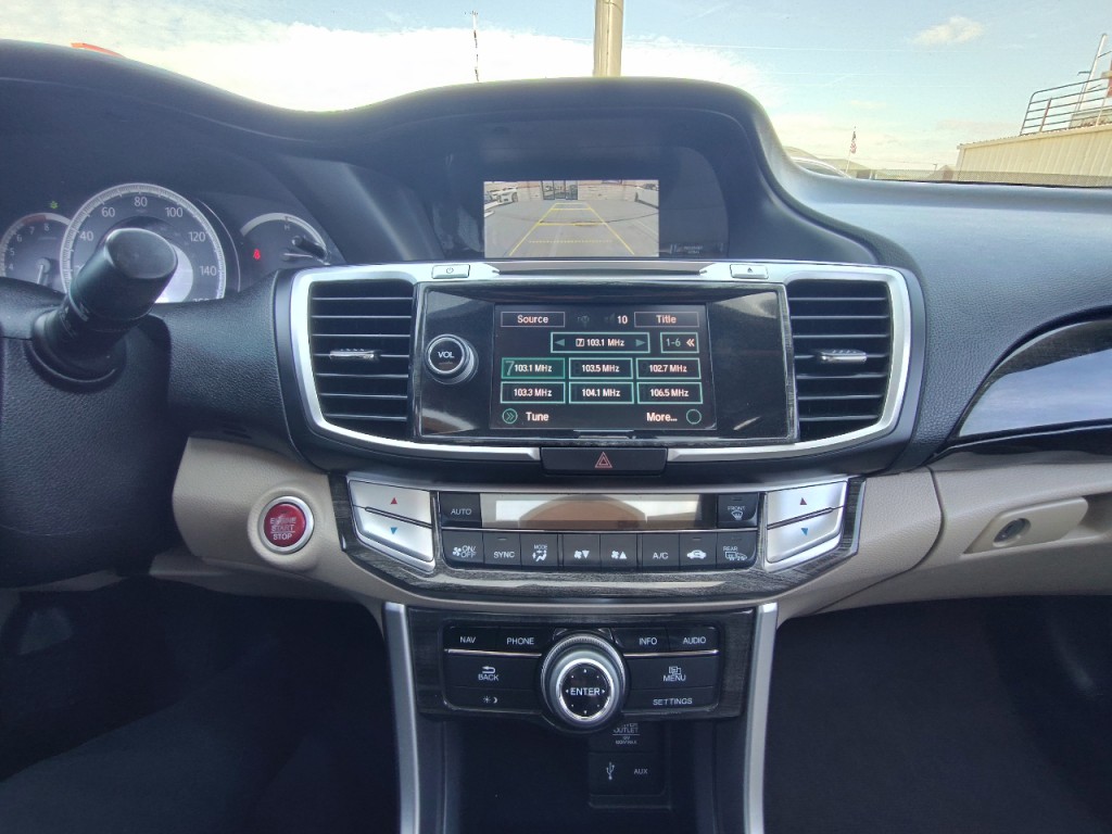 2015 Honda Accord Image 21