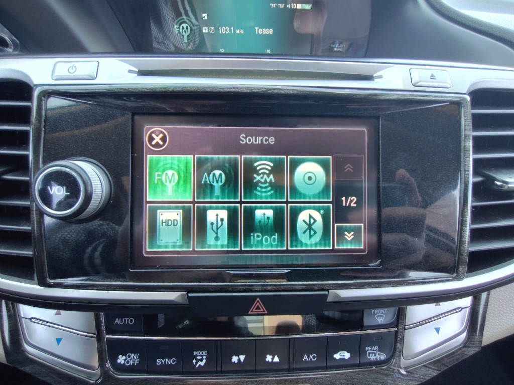 2015 Honda Accord Image 23