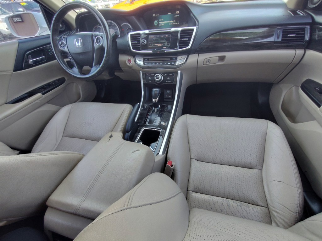 2015 Honda Accord Image 33