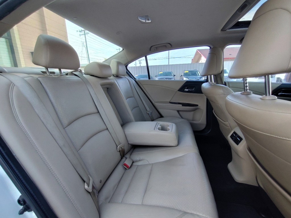 2015 Honda Accord Image 37