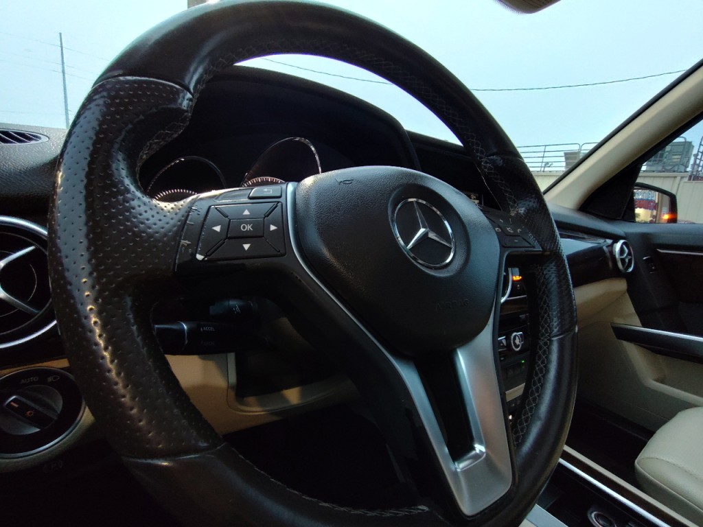 2015 Mercedes-Benz GLK-Class Image 14