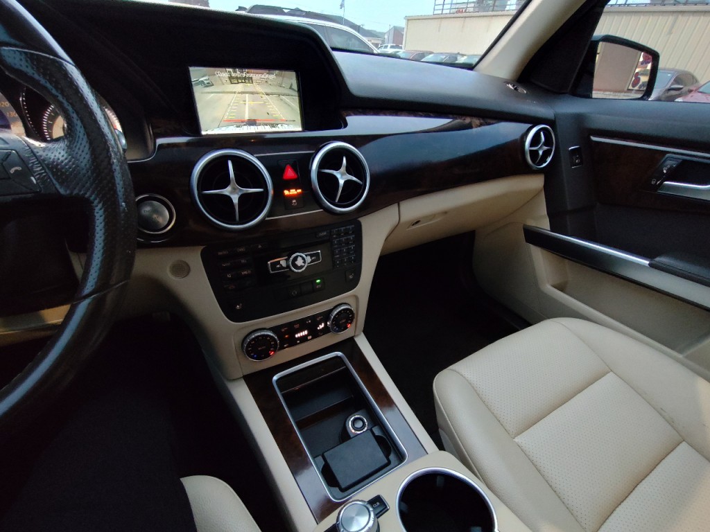 2015 Mercedes-Benz GLK-Class Image 17