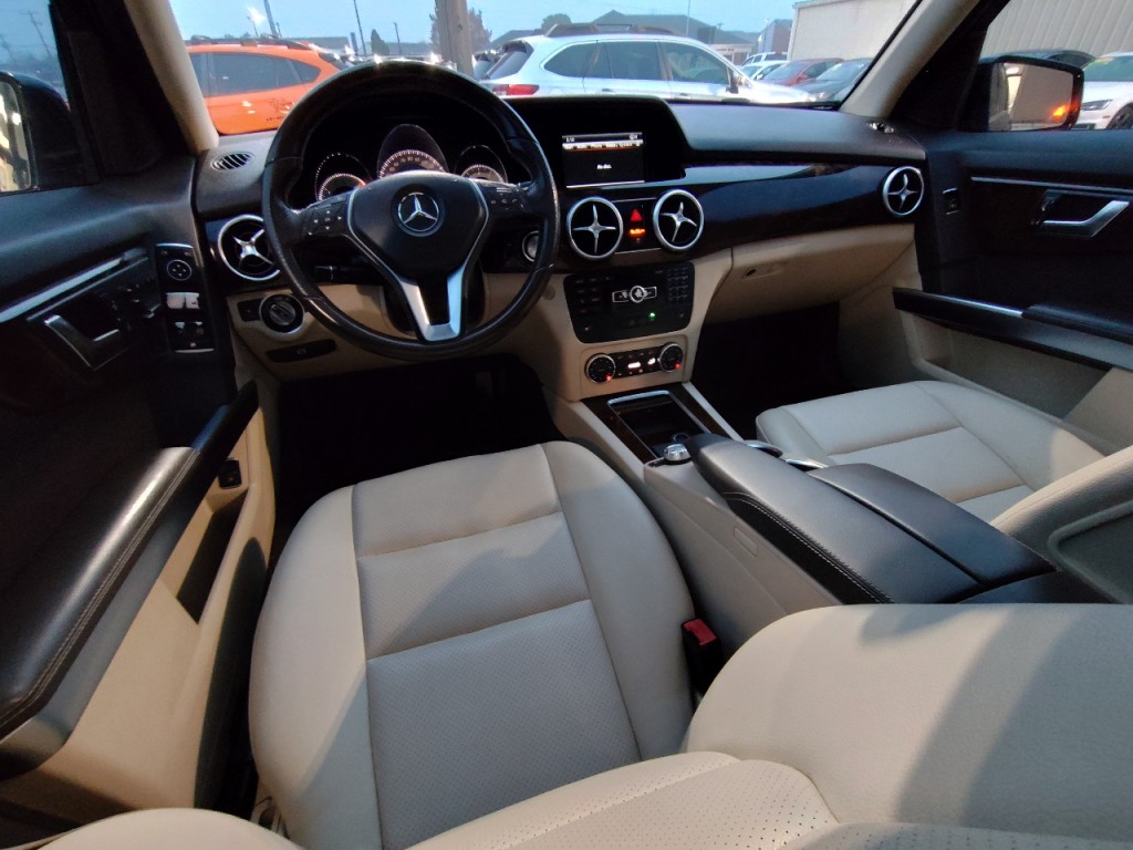 2015 Mercedes-Benz GLK-Class Image 29