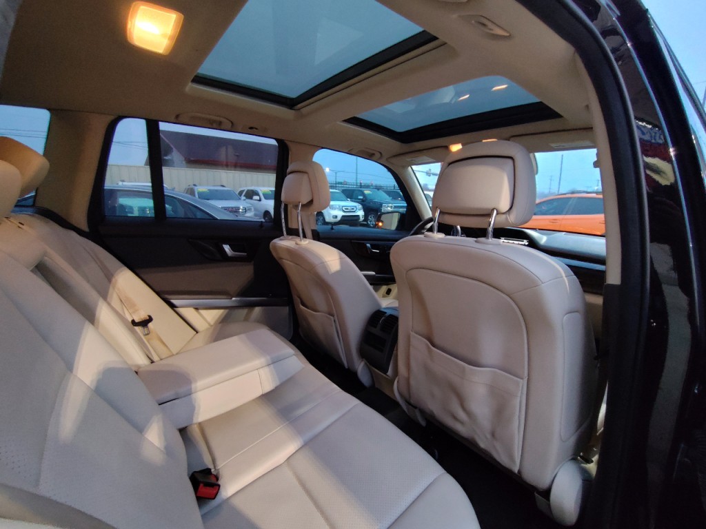 2015 Mercedes-Benz GLK-Class Image 33