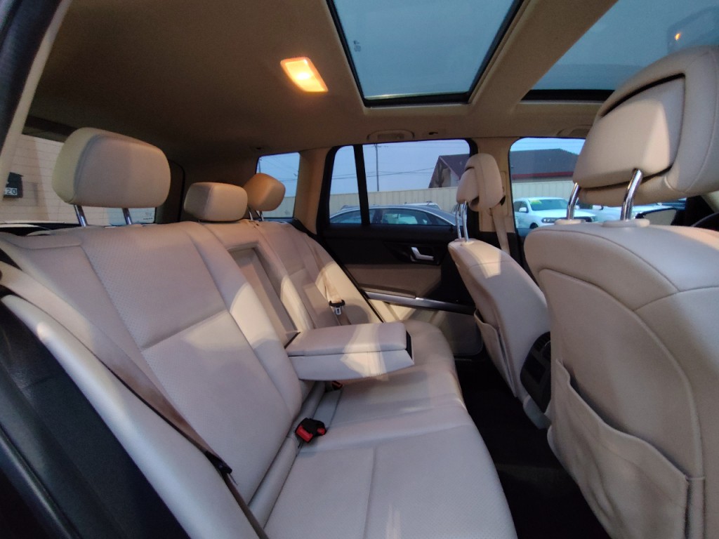 2015 Mercedes-Benz GLK-Class Image 34