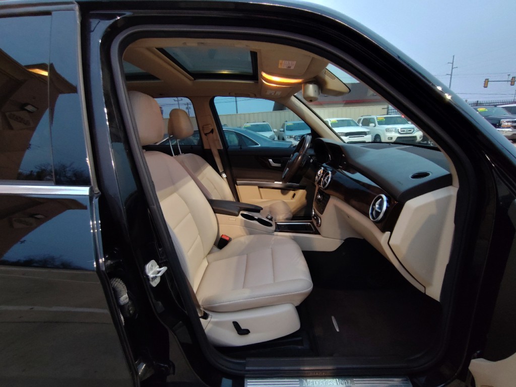 2015 Mercedes-Benz GLK-Class Image 36