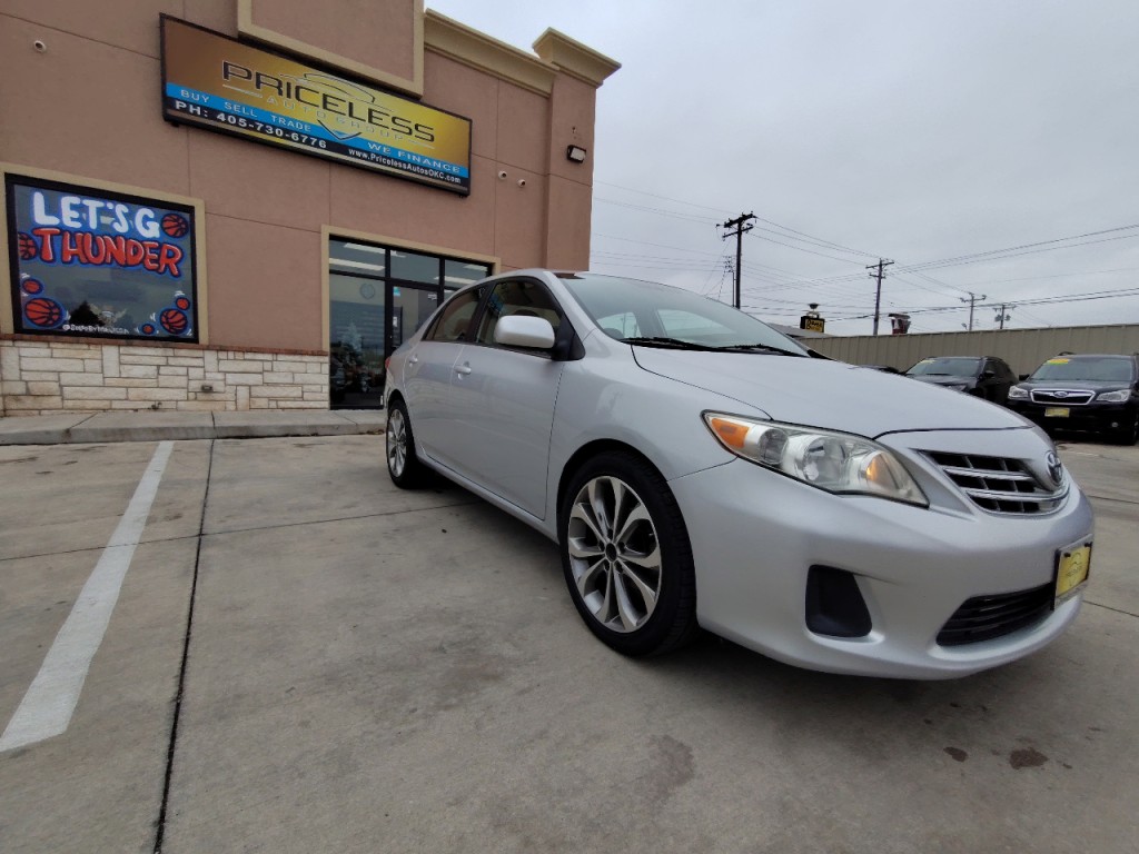 2013 Toyota Corolla Image 2