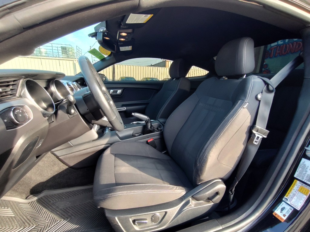 2018 Ford Mustang Image 23