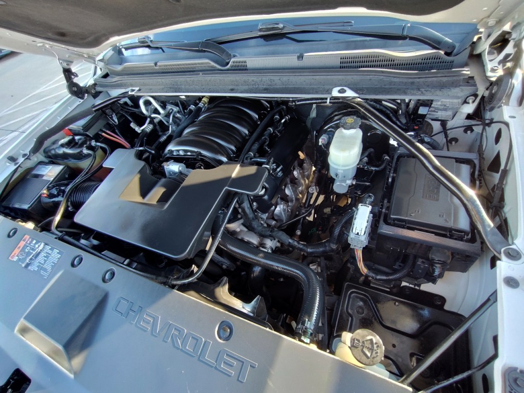 2019 Chevrolet Suburban Image 13