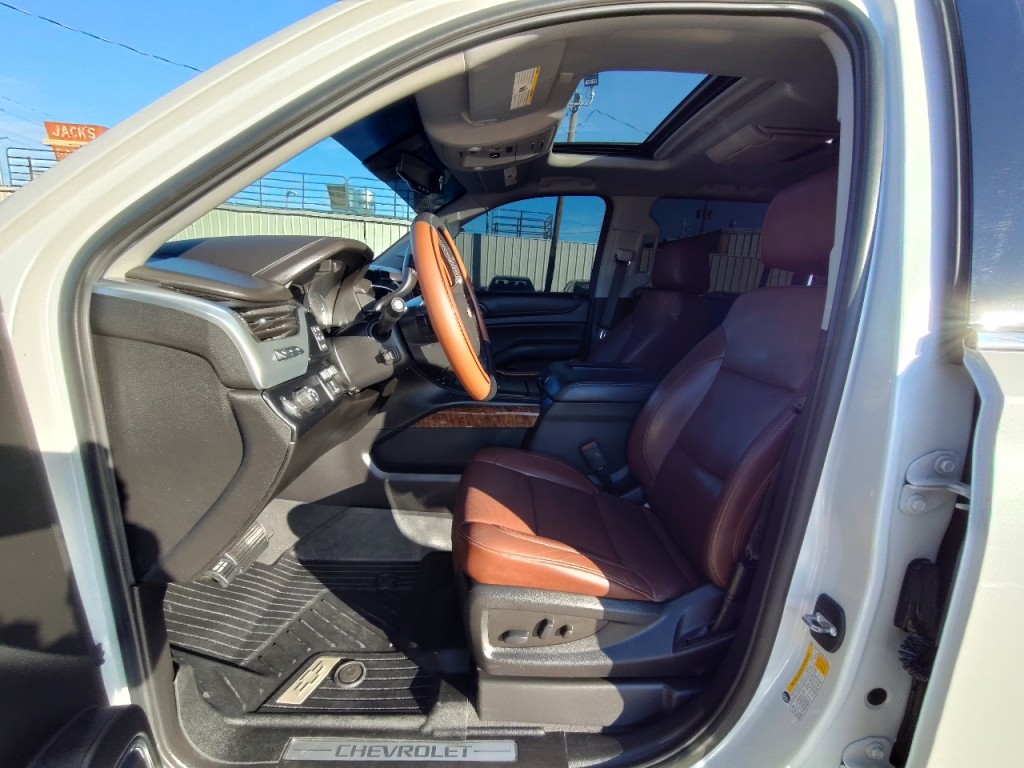 2019 Chevrolet Suburban Image 15