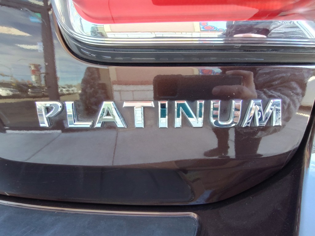 2018 Nissan Armada Image 11