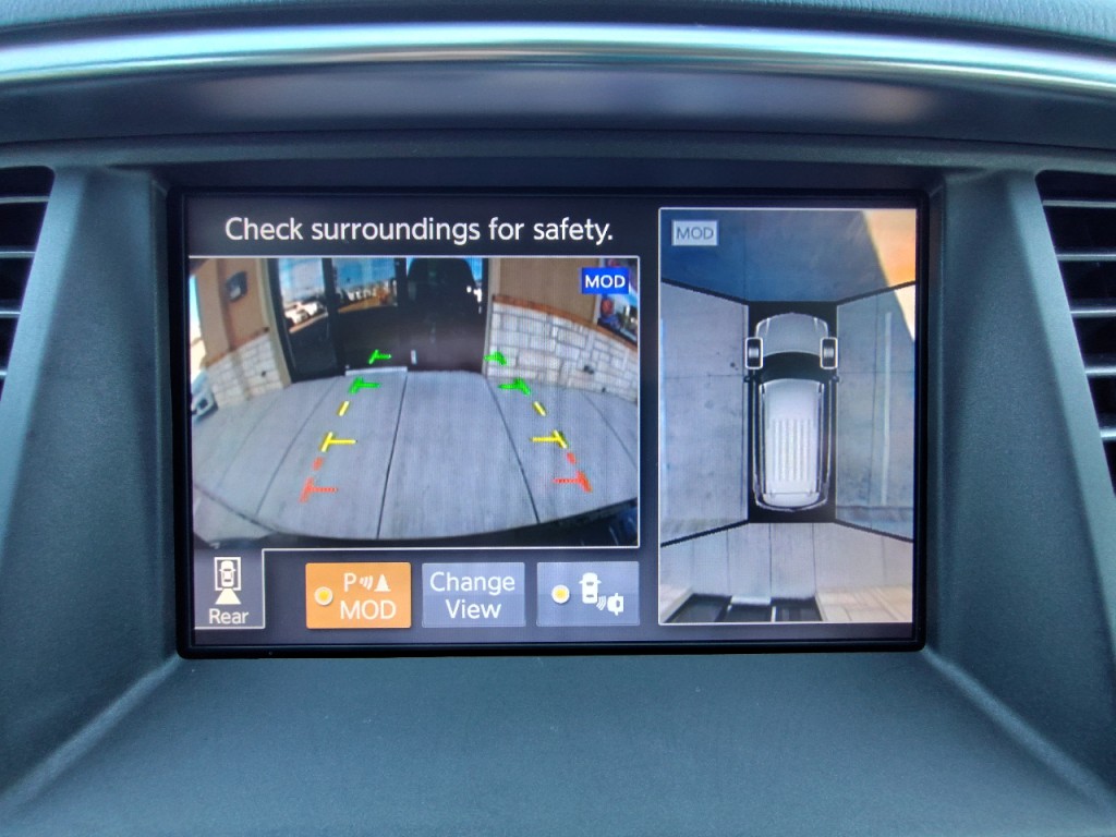 2018 Nissan Armada Image 24