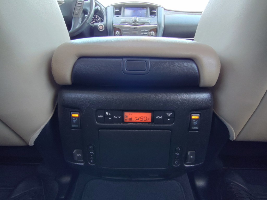 2018 Nissan Armada Image 40