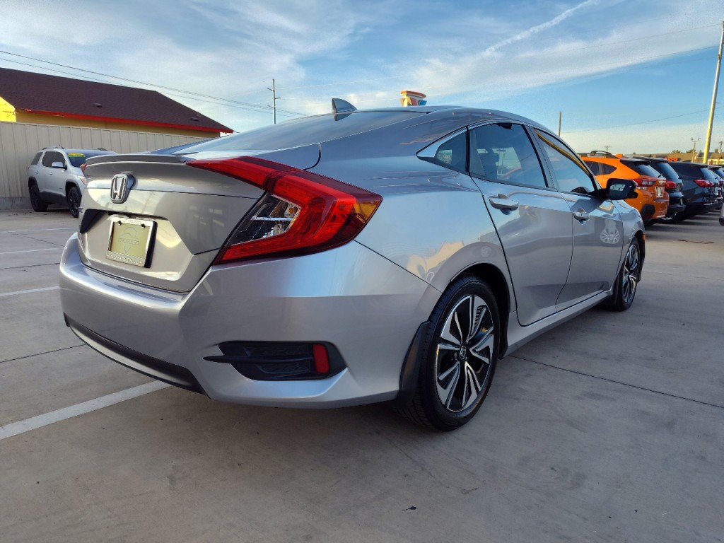 2018 Honda Civic Image 4