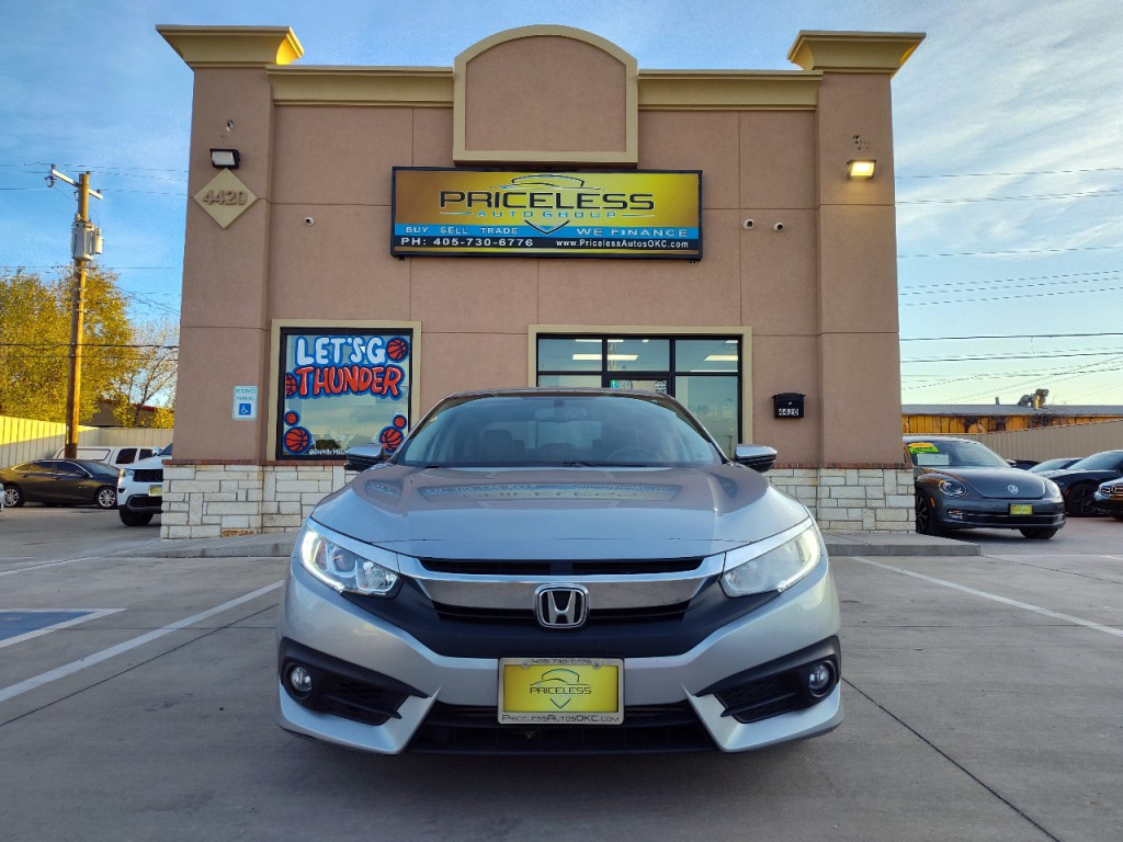 2018 Honda Civic Image 9