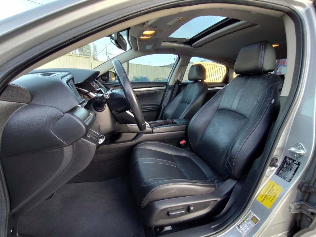 2018 Honda Civic Image 15