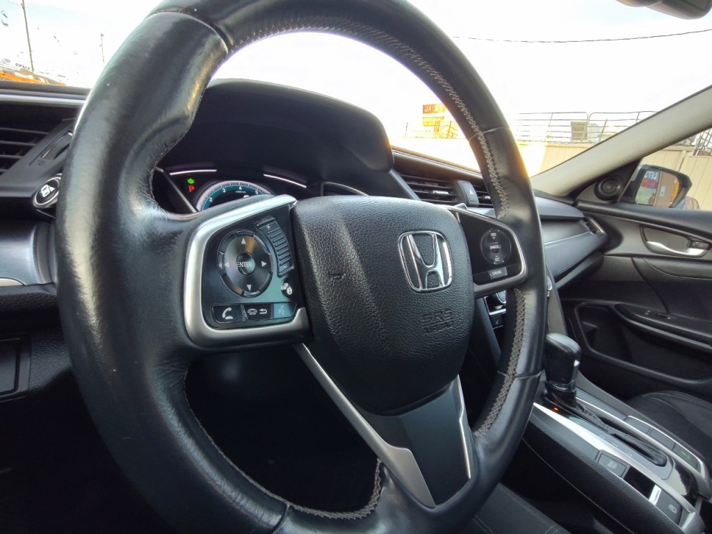 2018 Honda Civic Image 18