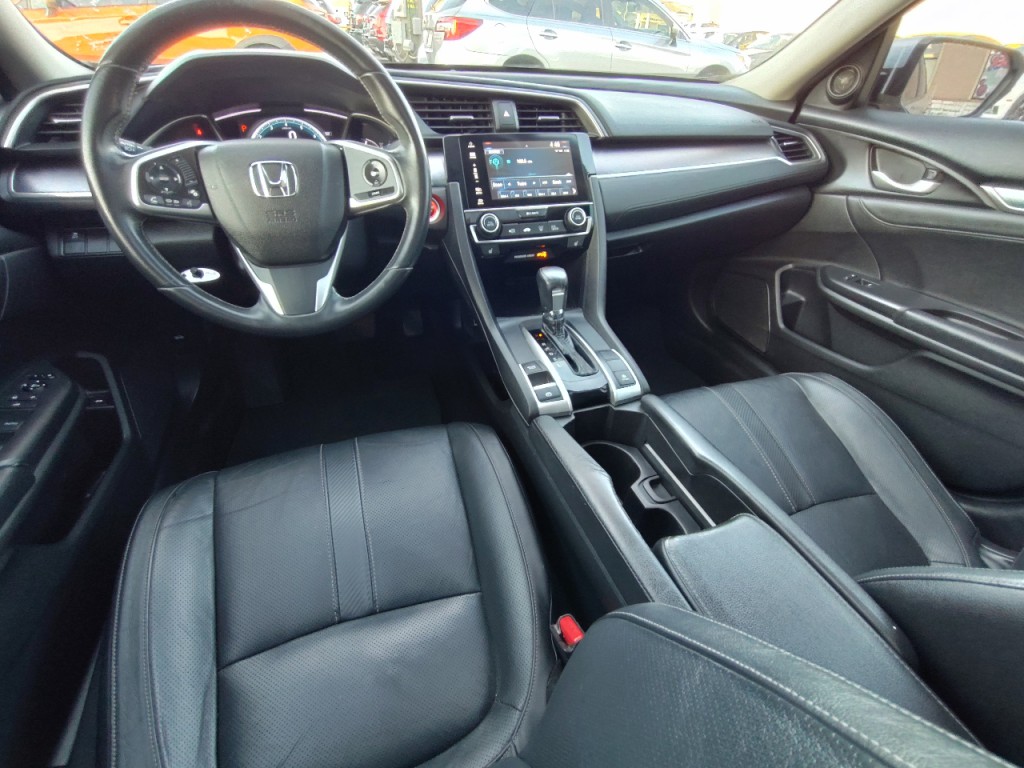 2018 Honda Civic Image 34