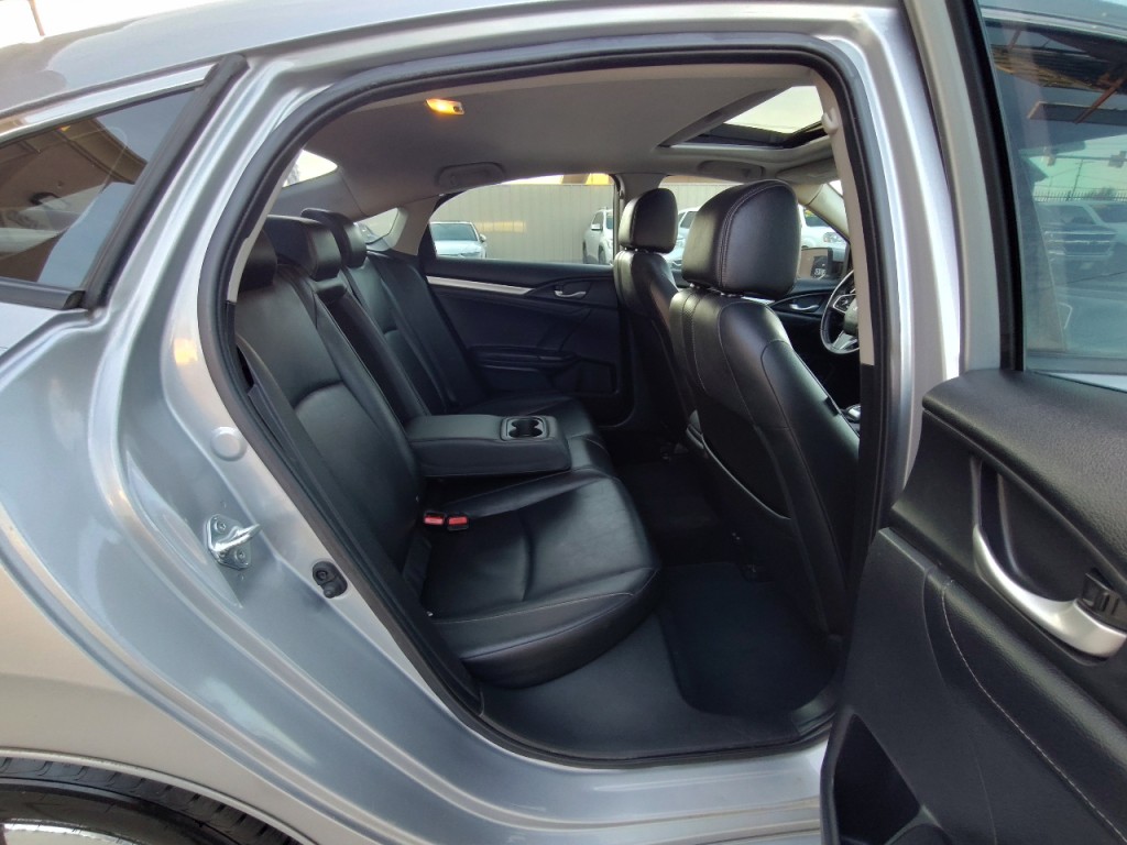 2018 Honda Civic Image 37