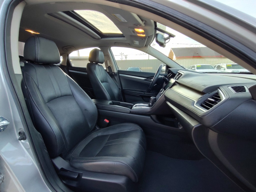 2018 Honda Civic Image 42