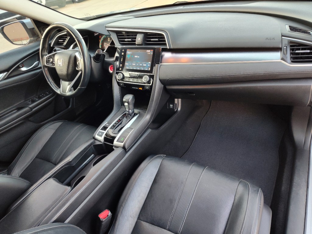 2018 Honda Civic Image 43