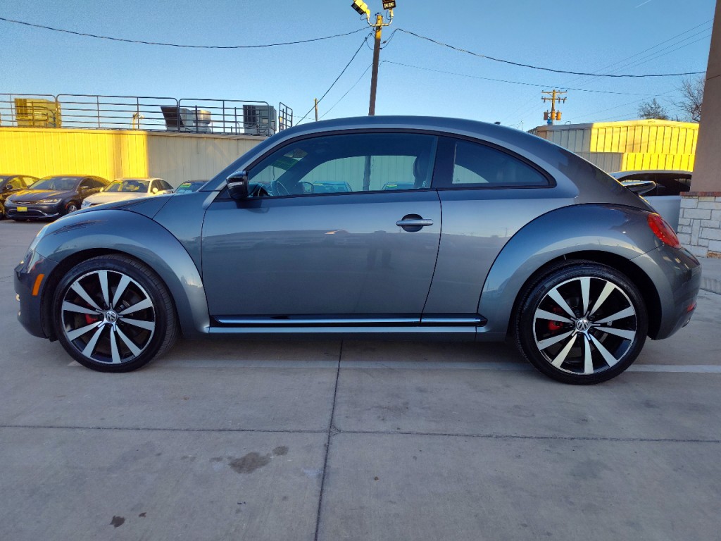 2013 Volkswagen Beetle Image 7