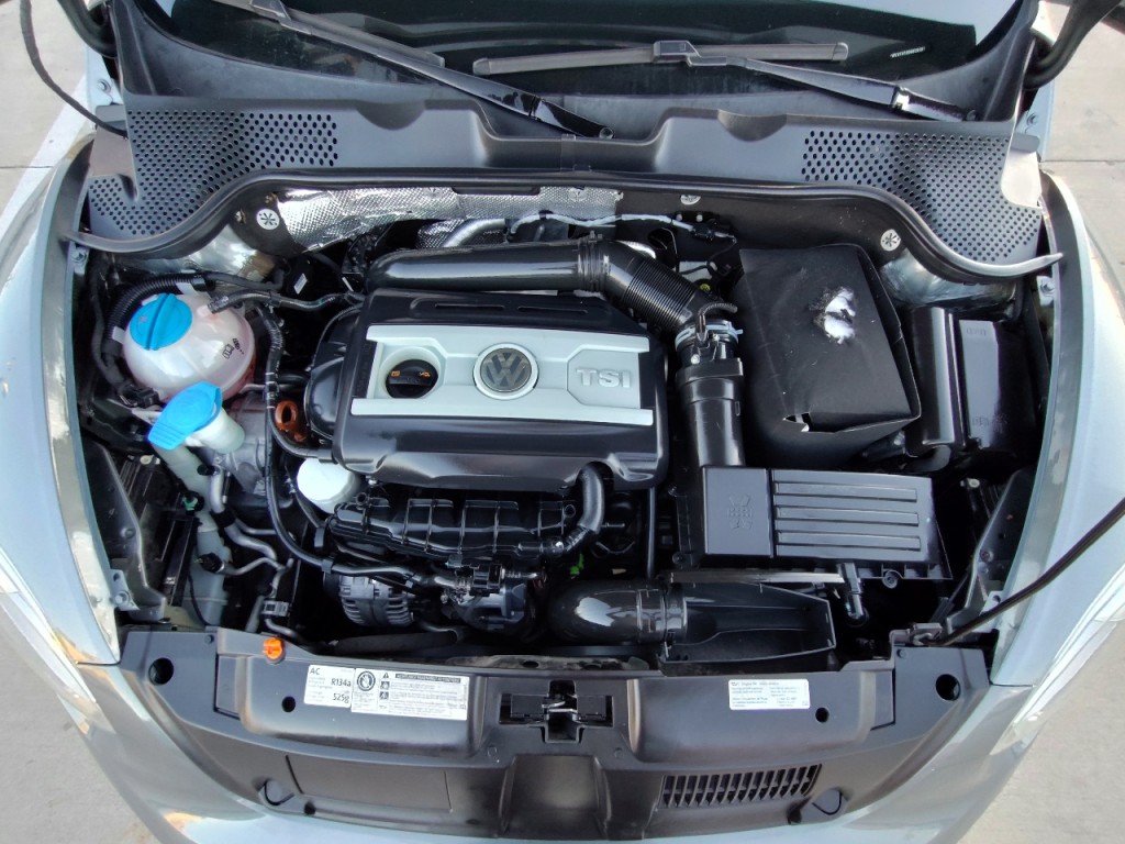 2013 Volkswagen Beetle Image 37