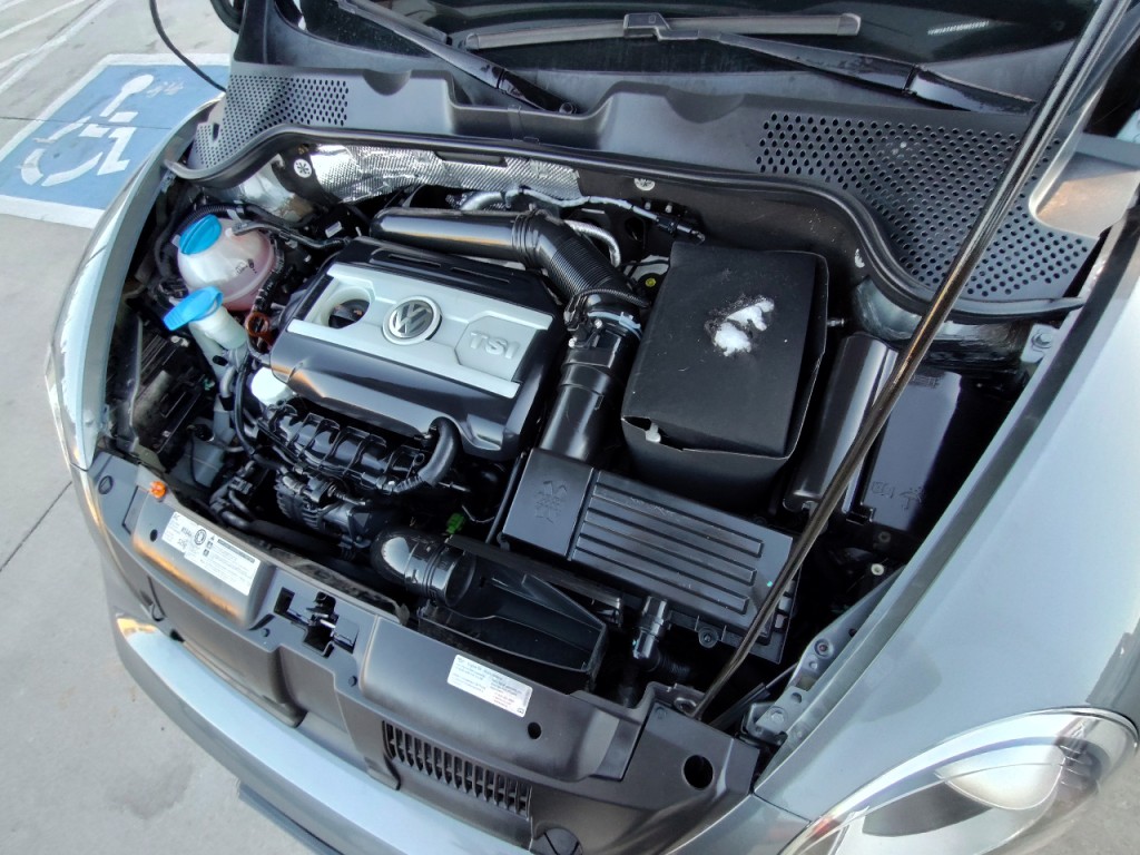 2013 Volkswagen Beetle Image 38
