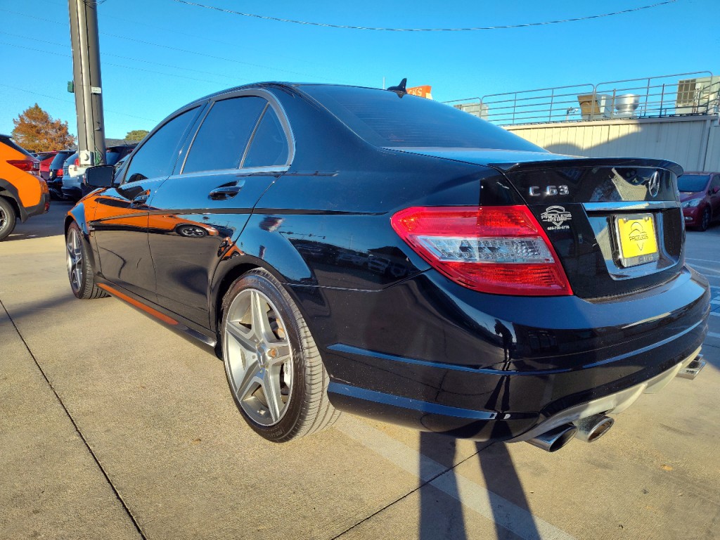 2010 Mercedes-Benz C-Class Image 6