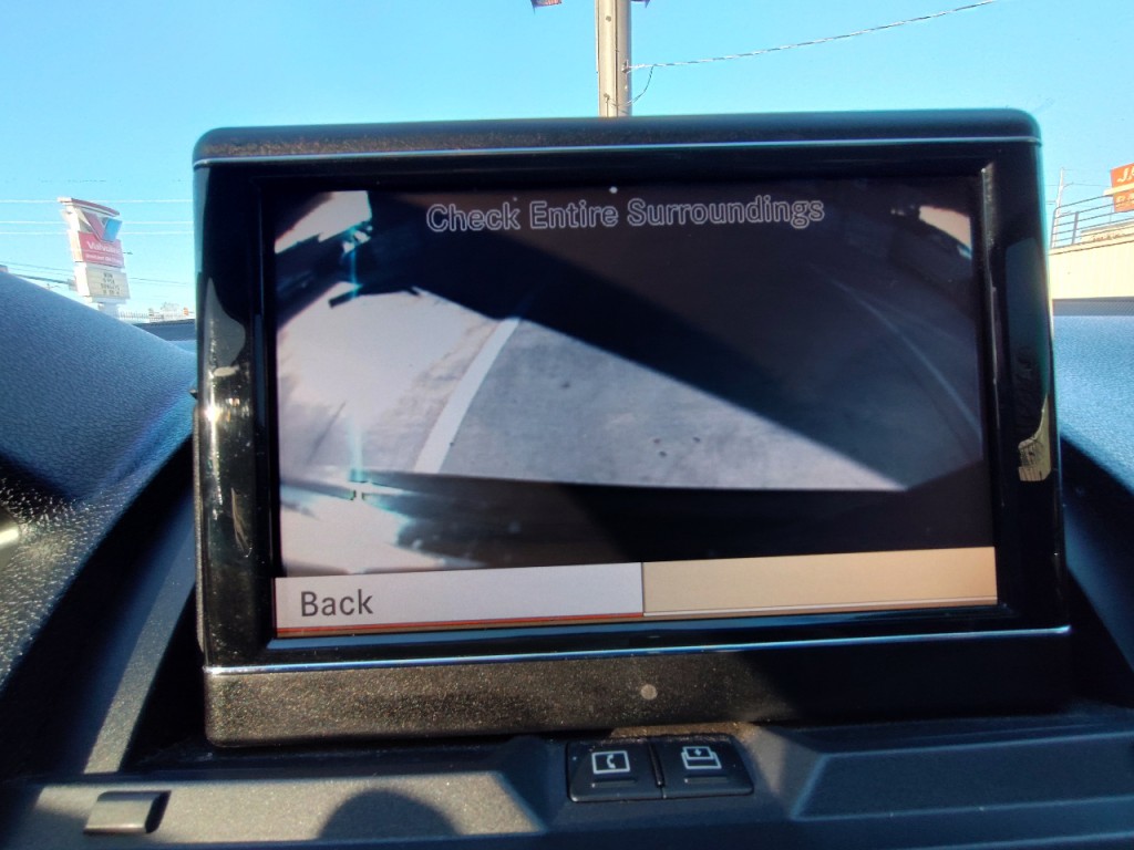 2010 Mercedes-Benz C-Class Image 22